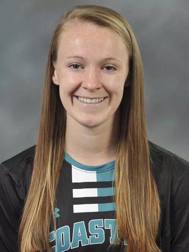 Mackenzie Cherry 2021 headshot