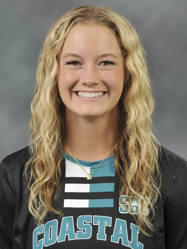Megan Brouse 2021 headshot