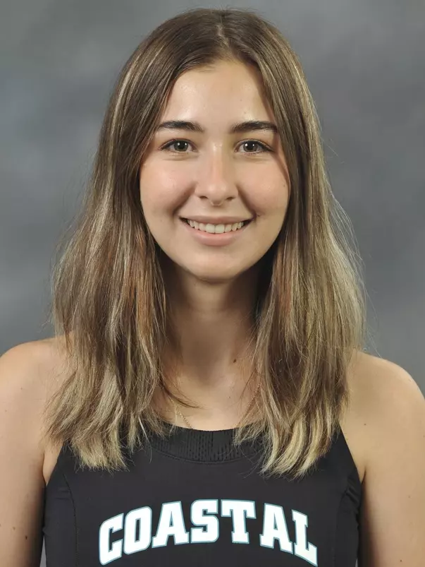 Anna Babayan 2021 headshot