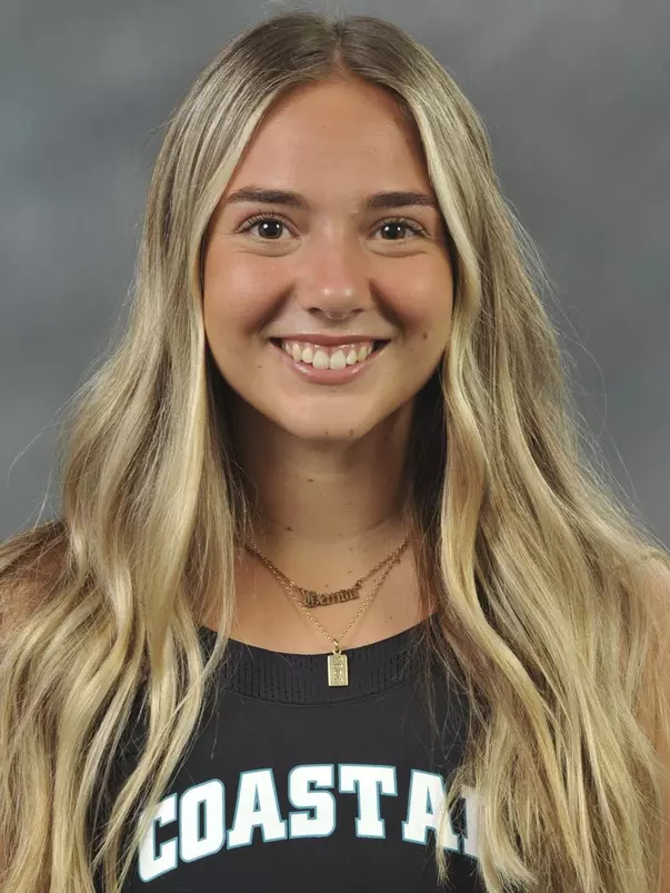 Megan Hopton 2021-22 headshot