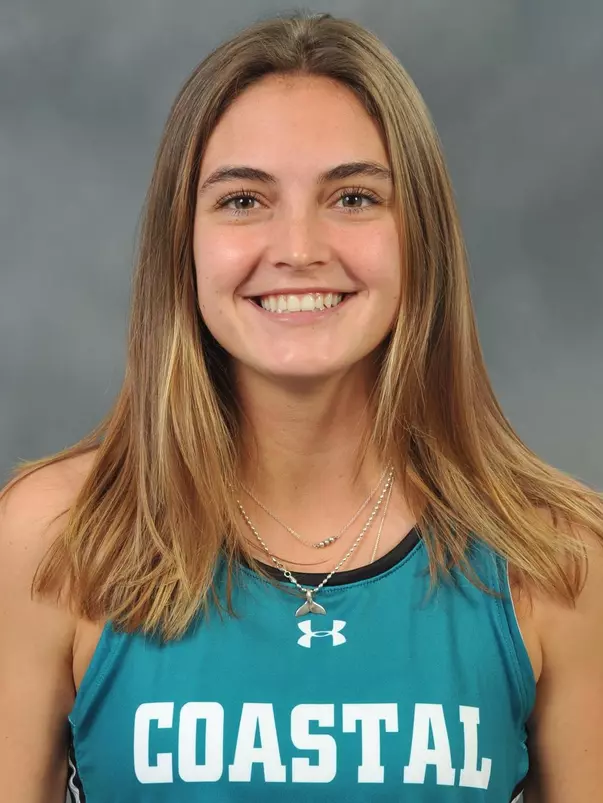 Ellie Hanford 2022 headshot