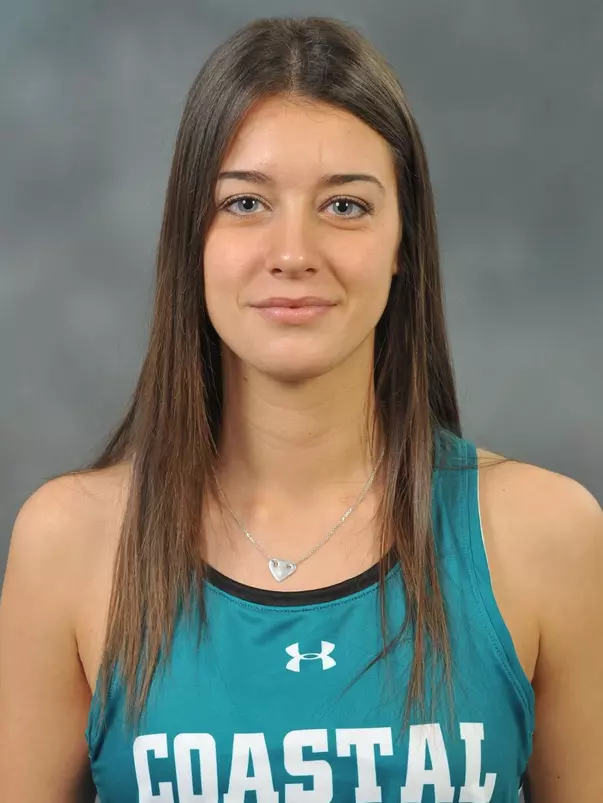 Irena Drobnjak 2022 headshot