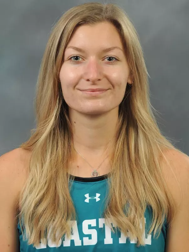 Sarlota Svobodova 2022 headshot