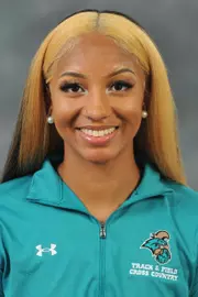 Kayla Sweeney - 2022-23 headshot
