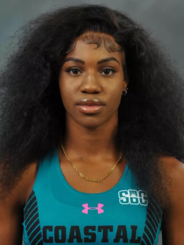 Alexis Glasco 2022 headshot