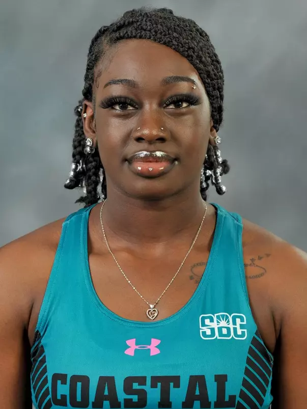 Zayna Fray-Samuel 2022 headshot