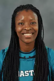 Benie Lundu (2021-22 Headshot)