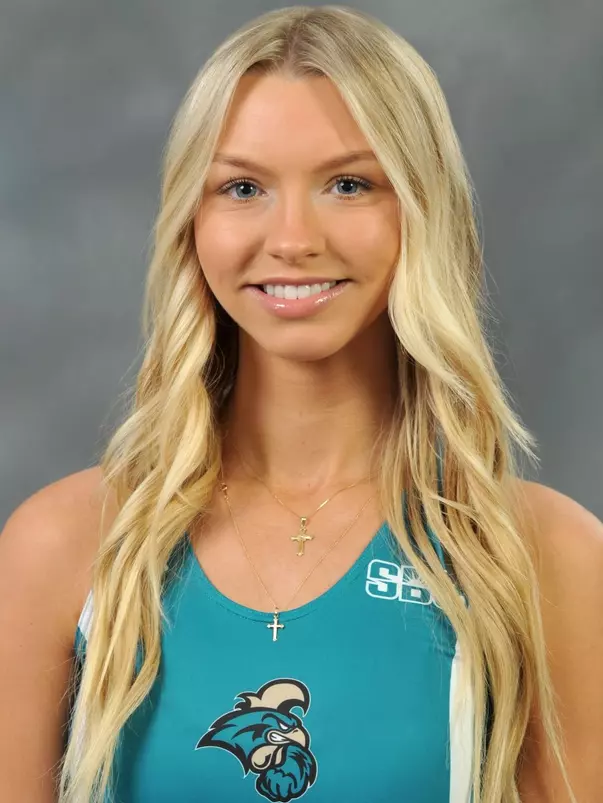 Jesse Hollins headshot 2022-23