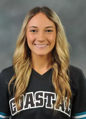 Samantha Miller - 2023 headshot