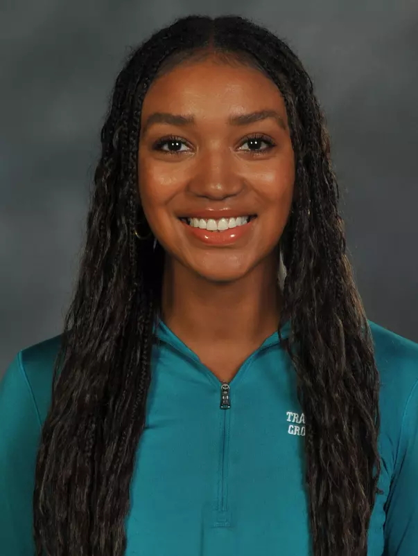 Grace Howard 2025 headshot