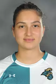 Petra Helmeczi