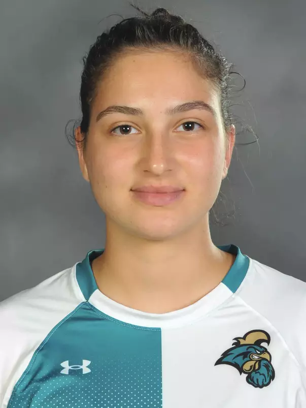 Petra Helmeczi