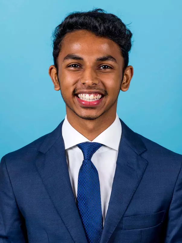 Velavan Senthilkumar Headshot