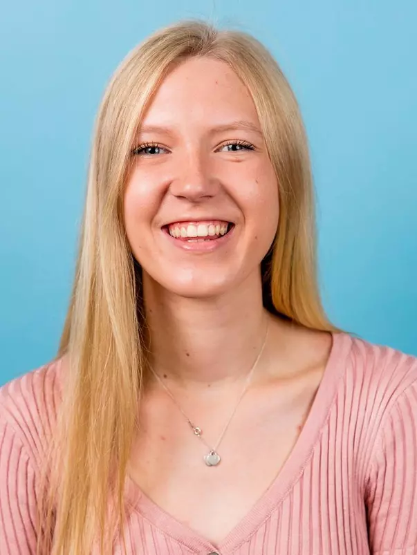 Ellie McVeigh Headshot 2019