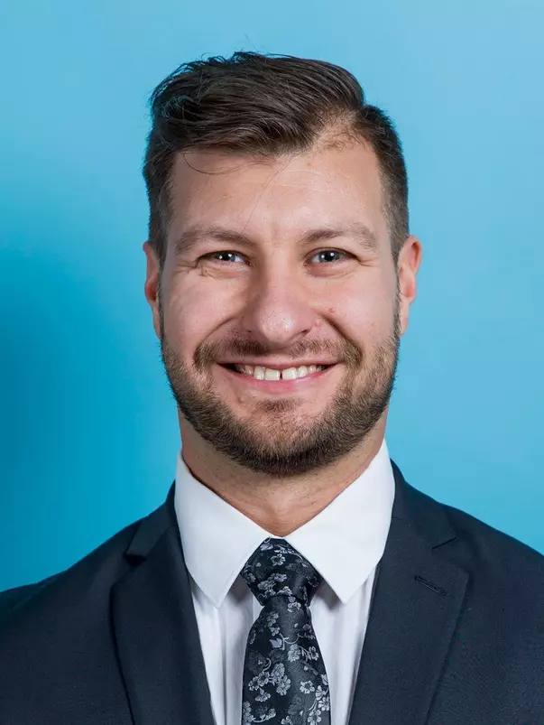 Theodore Cowling Headshot