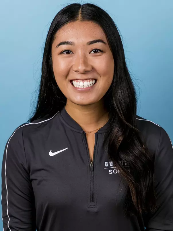 Amanda Nishihira Fall 2019 Headshot