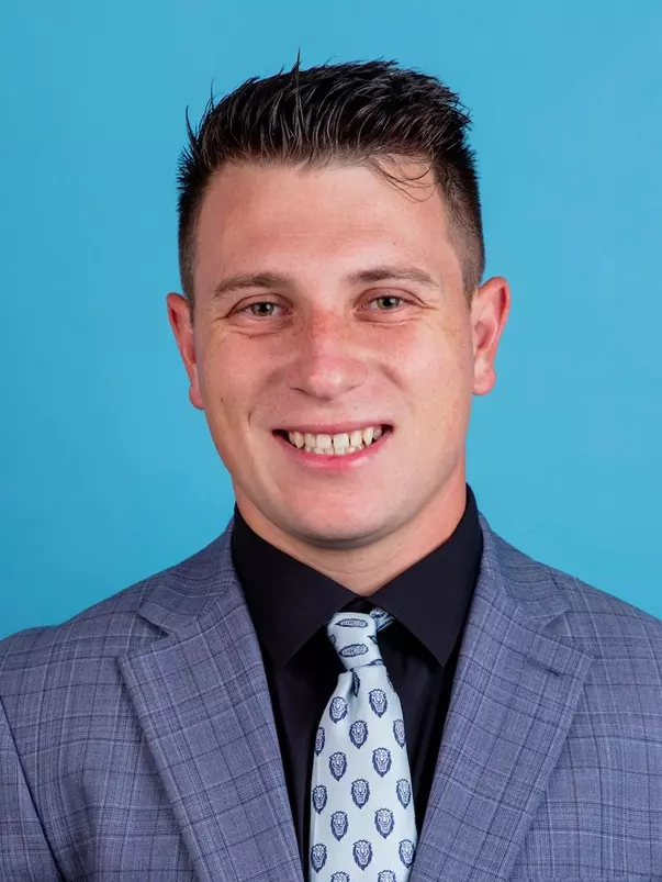 Caden Bell Headshot 2021