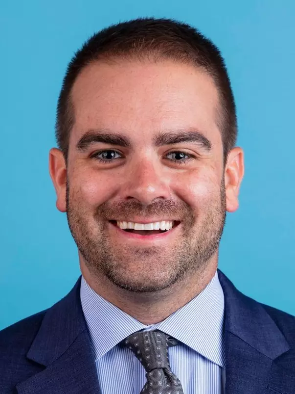 Ryan Larsen Headshot 2021