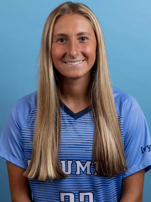 Claire Pinnie 2021 Headshot