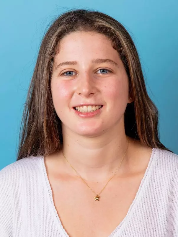 Carolyn Brodsky Headshot 2021