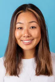 Anna Zhang Headshot 2021