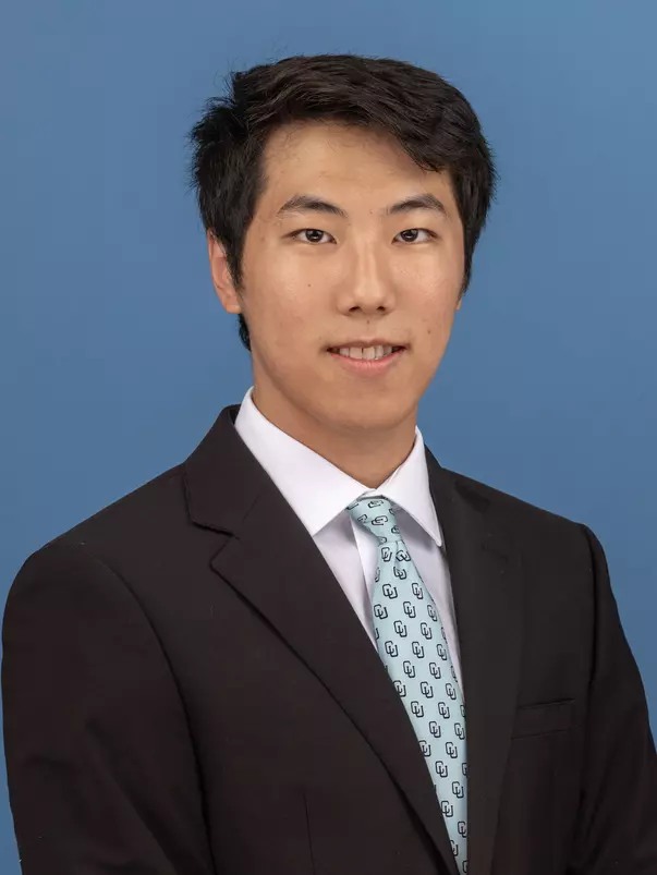 Matthew Lou headshot