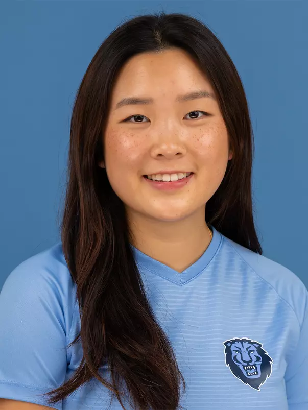 Lillian Han 2023-24 Headshot