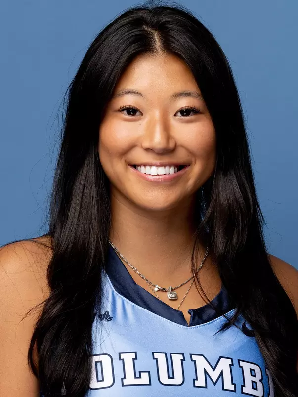 Lindsey Yu Headshot