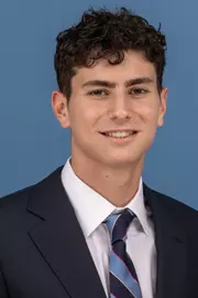 Alex Yuzpe 2023-23 Headshot