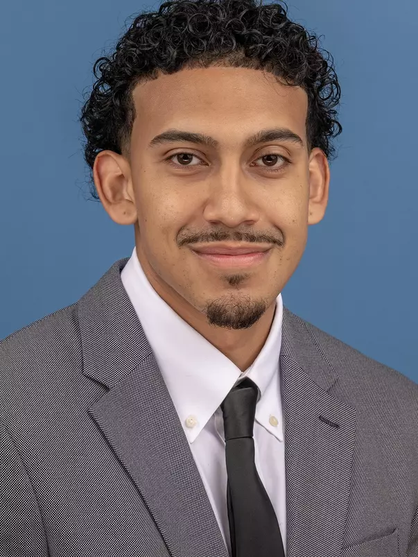 Noah Robledo 2023-24 Headshot