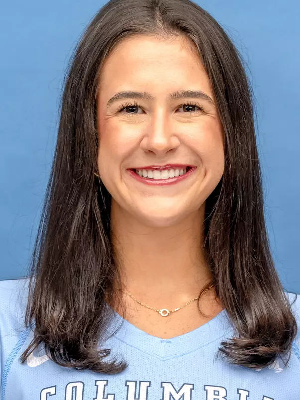 Evie Naumann web cropped