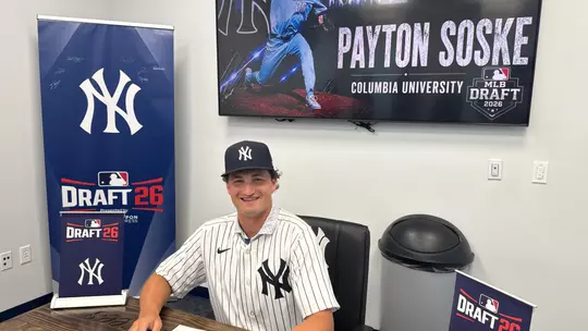 Soske Signing with Yankes