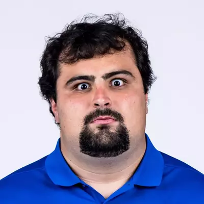 Micah Sahakian headshot