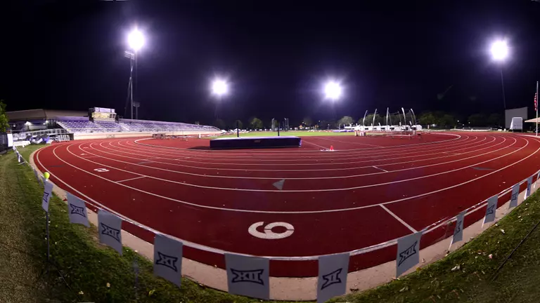 Track & Field Signs Six for 2018