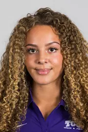 Emily Wright head sho