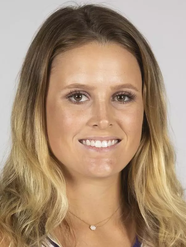 Claire Doyle Headshot