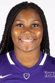 Amy Okonkwo Headshot