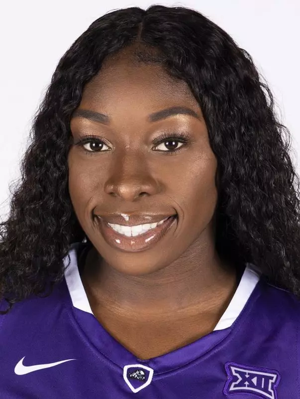 Becky Obinma Headshot