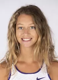 Hayley Boll Headshot