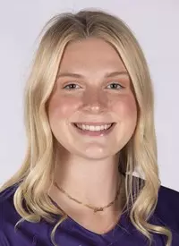 Zoe Hall 2021 Headshot