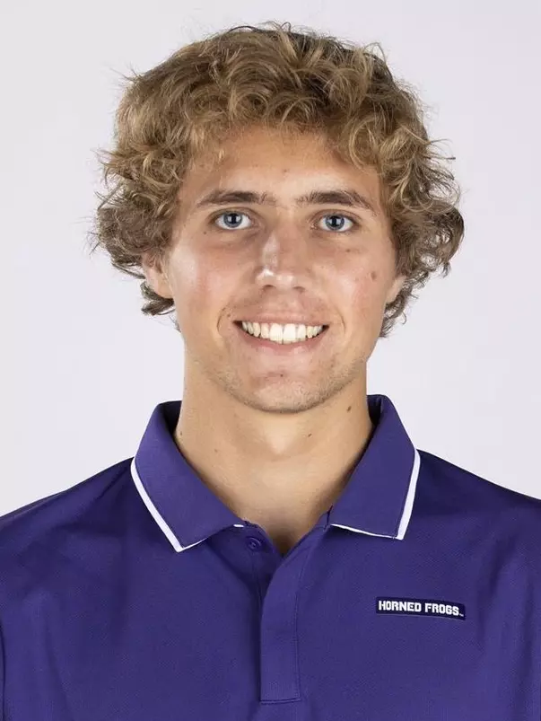 Ethan Anderson Headshot