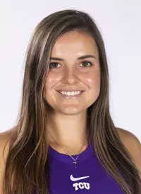 Stevie Kennedy Headshot 2022