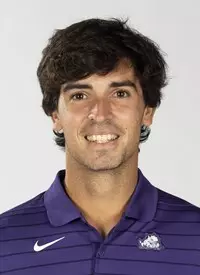 Pedro Vives Headshot 2022