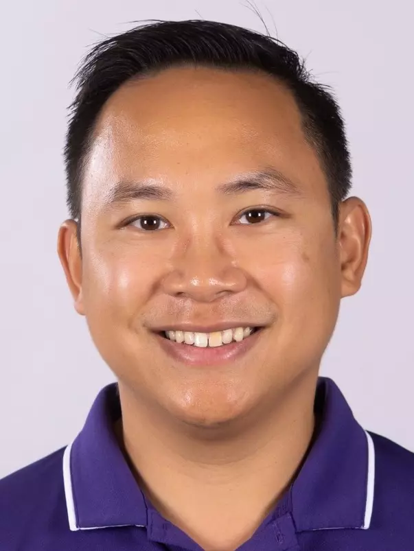 Jonathan Pham 2022 Headshot