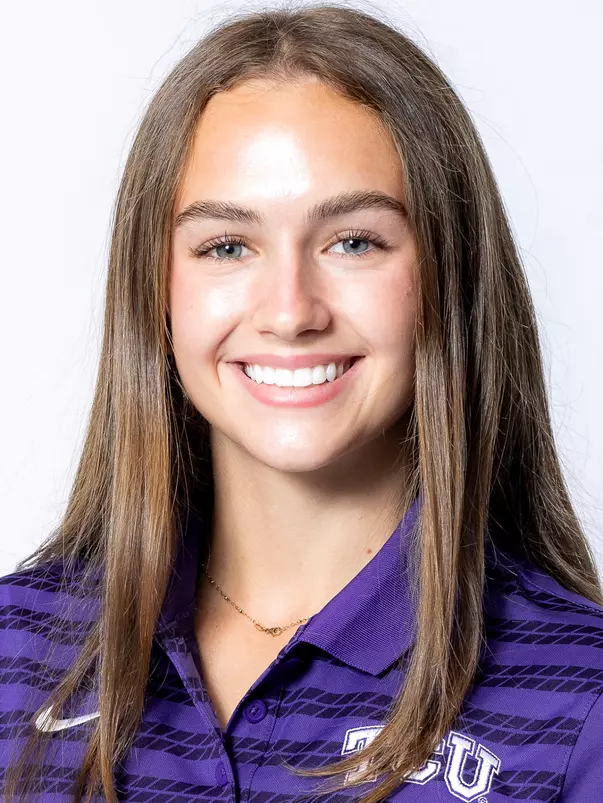 Annabelle Williams Headshot