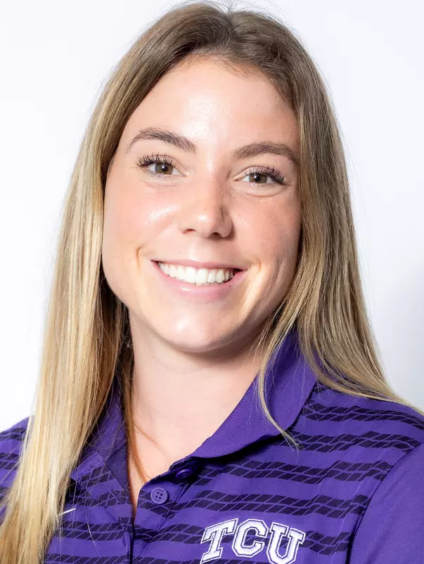 Gabby Martin Headshot