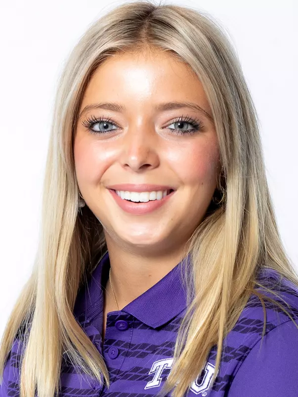 Maddie Reagan Headshot