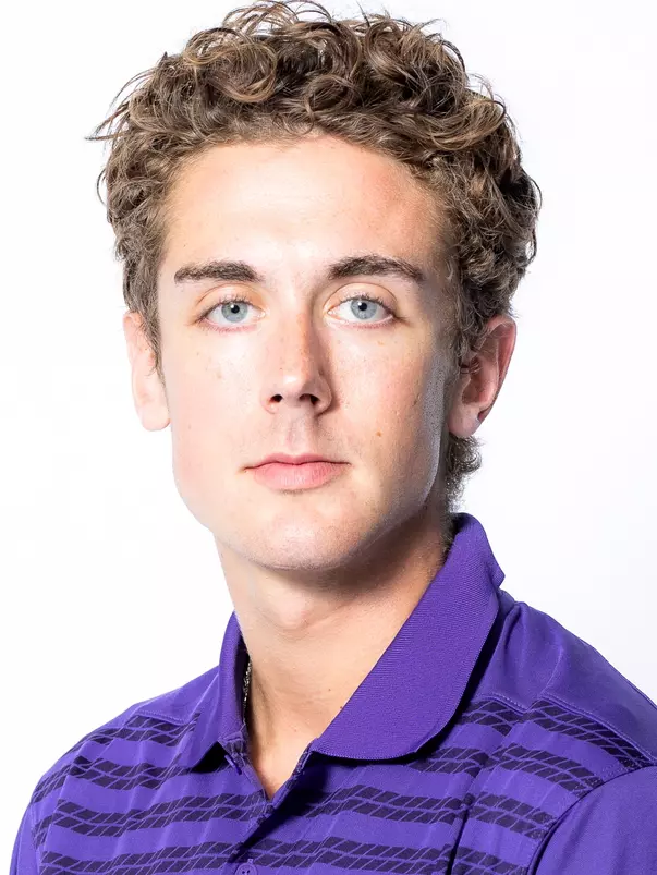 Noah Winters Headshot