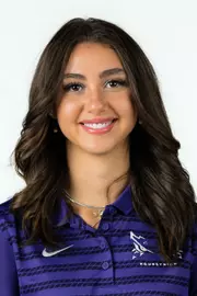 Chloe Peebles headshot