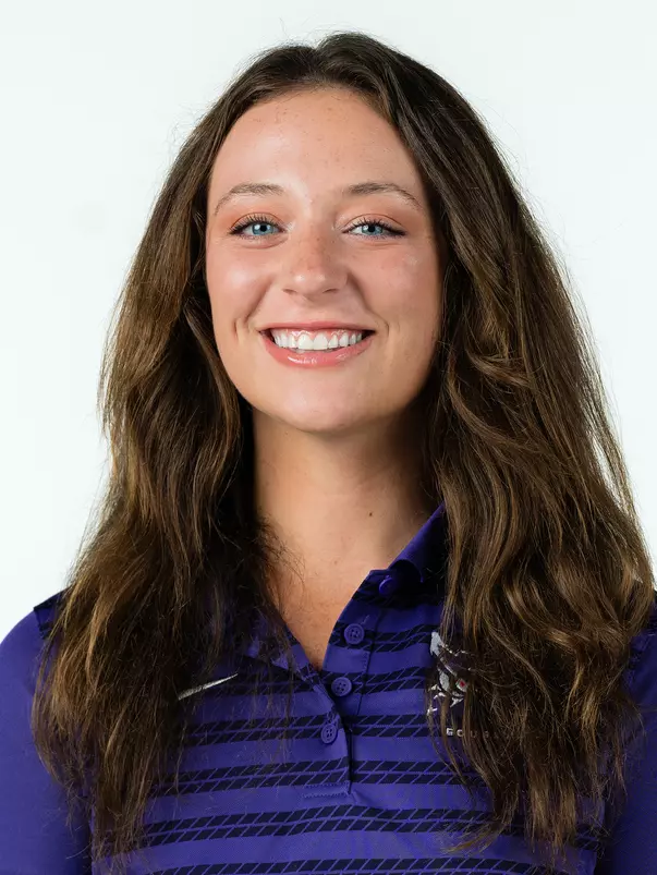 Jenna Welker headshot